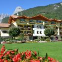 Alle Dolomiti Boutique Lake Hotel